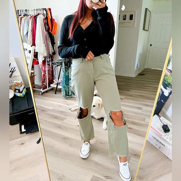 KanCan Denim - KanCan olive busted knee crop jeans